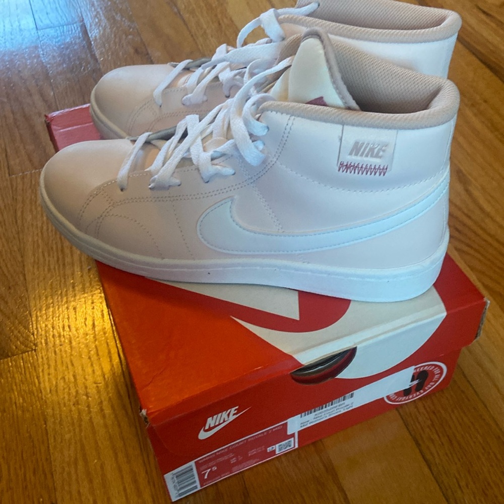 Women’s Nike